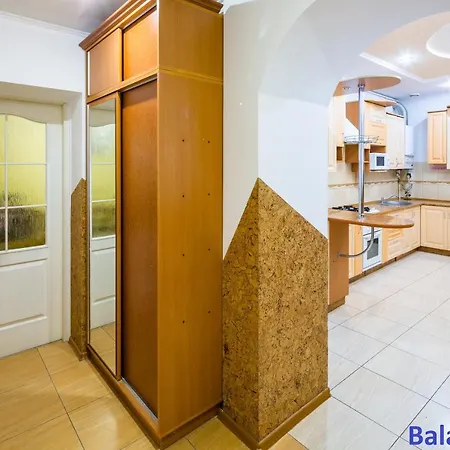Do Lvova Apartment *